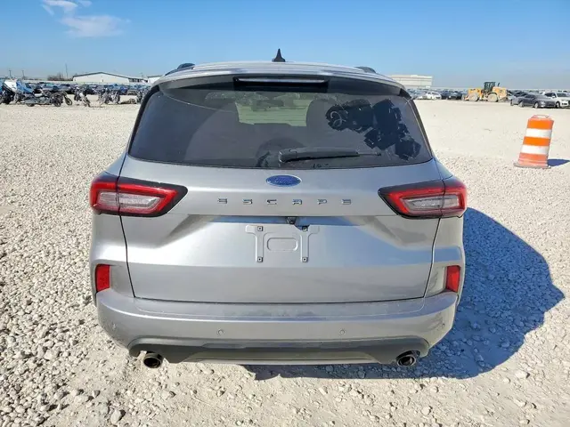 FORD ESCAPE 2023
