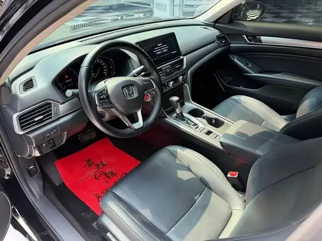 HONDA ACCORD LUXURY 2022