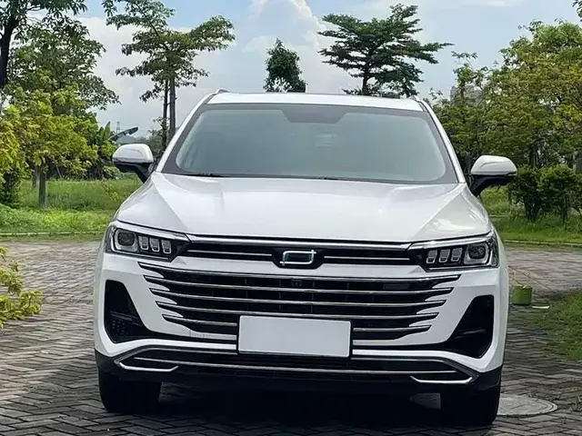BESTUNE T77 LUXURY 2023