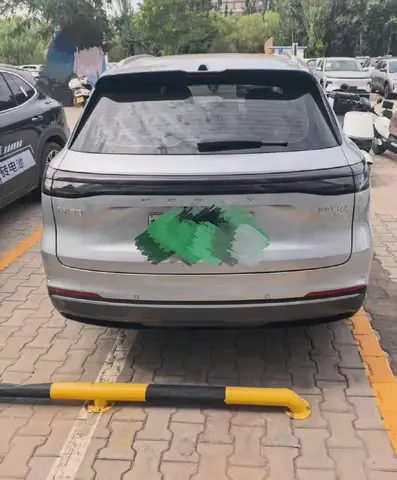 GEELY GALAXY STARSHIP STARSHIP GALAXY STARSHIP 7 STARSHIP 2025