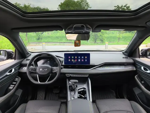 GEELY XINGRUI 2023