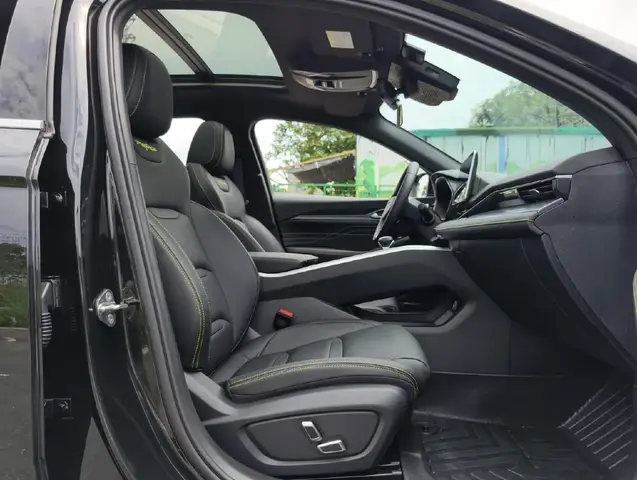 GEELY XINGRUI 2023