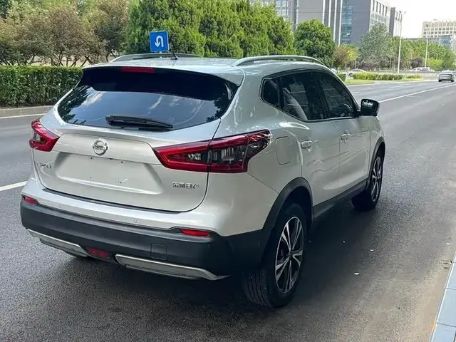 NISSAN QASHQAI LUXURY 2023
