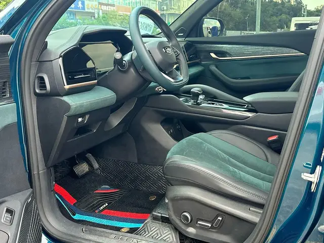 GEELY XINGYUE L PREMIUM 2022