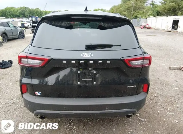 FORD ESCAPE 2026