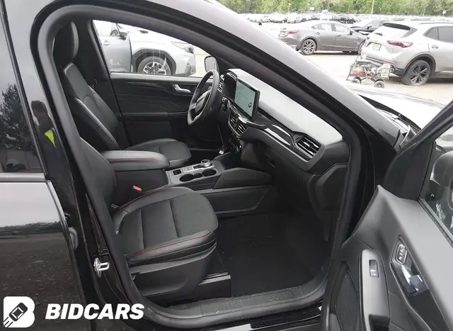 FORD ESCAPE 2026