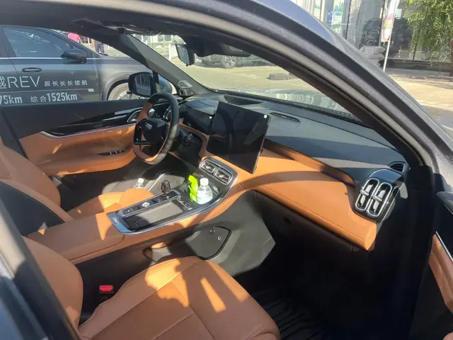 GEELY BOYUE L 2026
