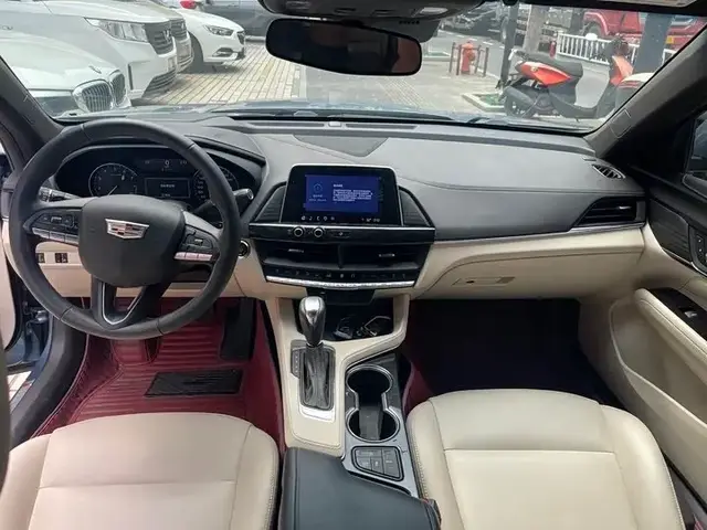 CADILLAC CT4 25T FASHION EDITION 2023