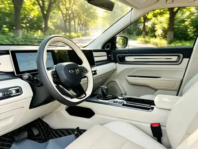 GEELY ICON 2023