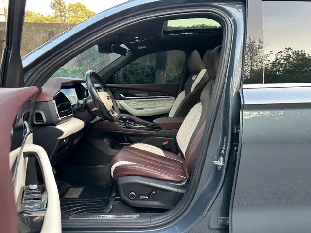 GEELY XINGYUE L PREMIUM 2021