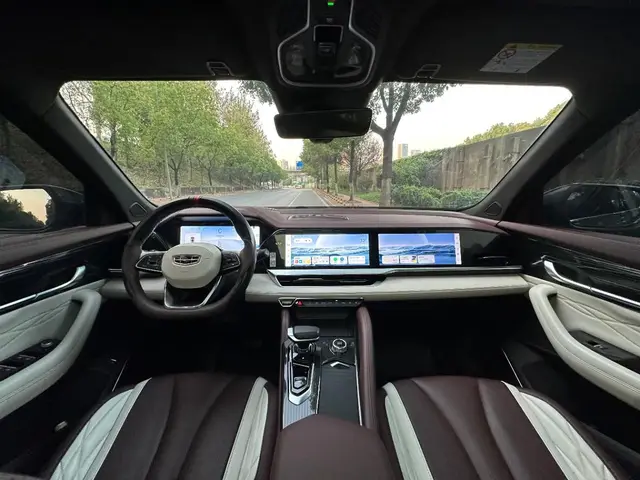 GEELY XINGYUE L PREMIUM 2021
