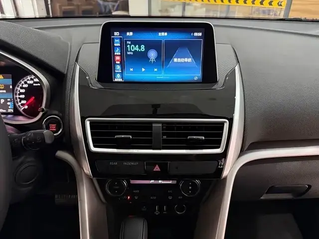 MITSUBISHI ECLIPSE CROSS 2022