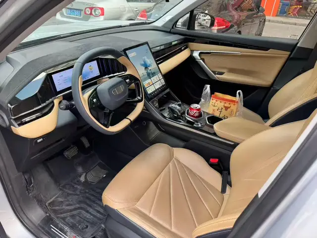 GEELY BOYUE L PREMIUM 2023
