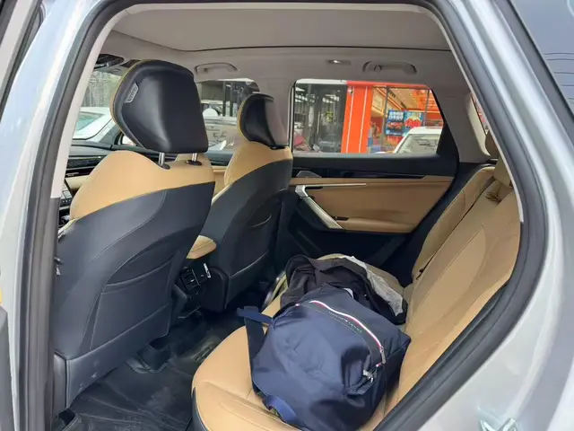 GEELY BOYUE L PREMIUM 2023