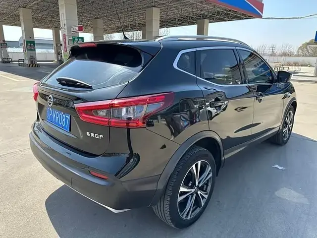 NISSAN QASHQAI LUXURY 2021