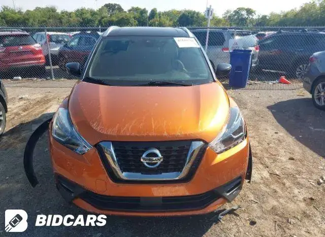 NISSAN KICKS 2020