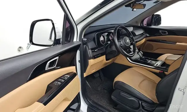 KIA CARNIVAL 4TH 11-SEATER PRESTIGE 2021