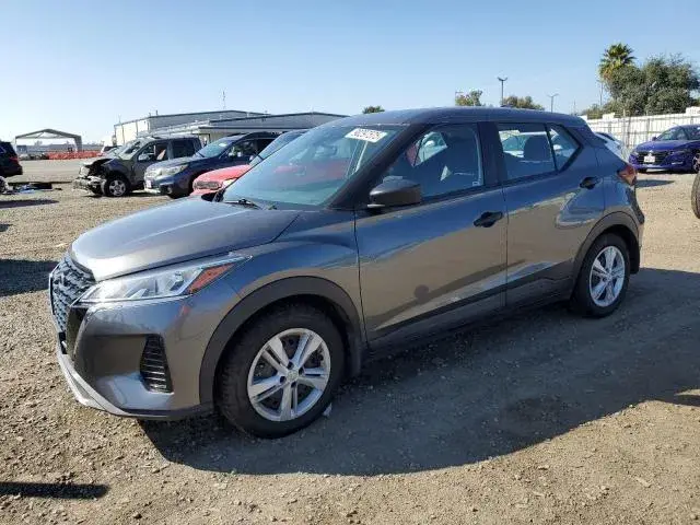 NISSAN KICKS 2022