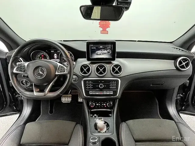 MERCEDES-BENZ CLA-CLASS C117 CLA220 AMG 2018
