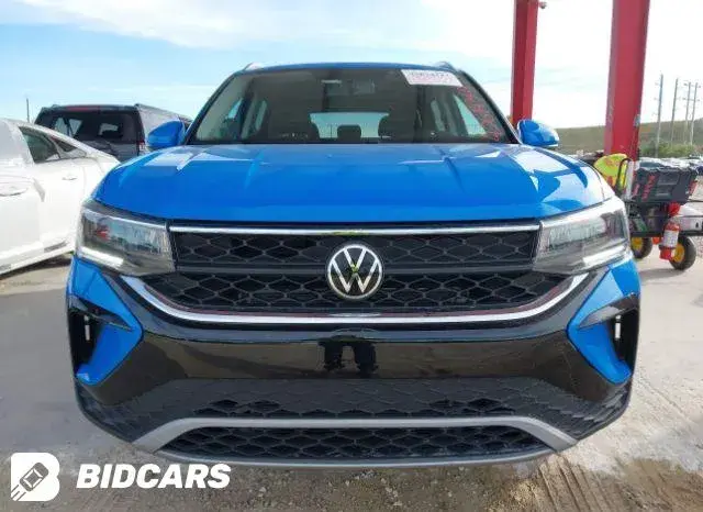 VOLKSWAGEN TAOS 2021