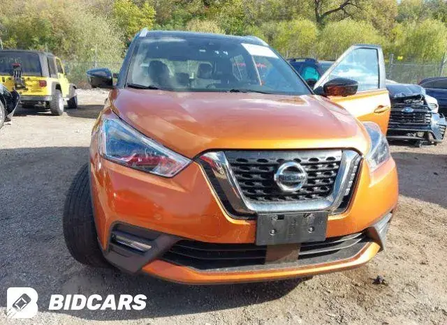 NISSAN KICKS 2020