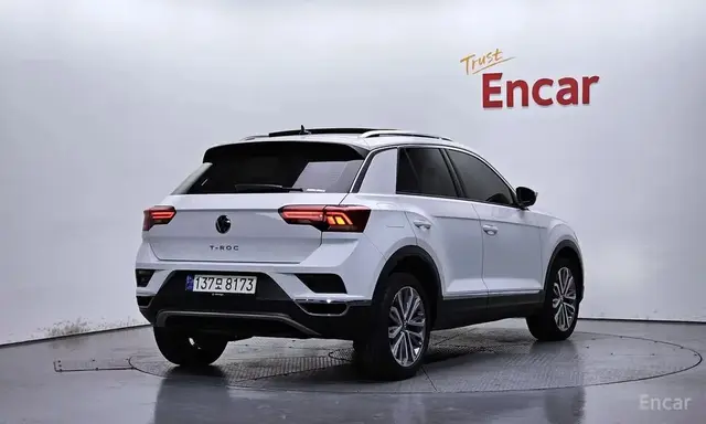 VOLKSWAGEN T-ROC 2021