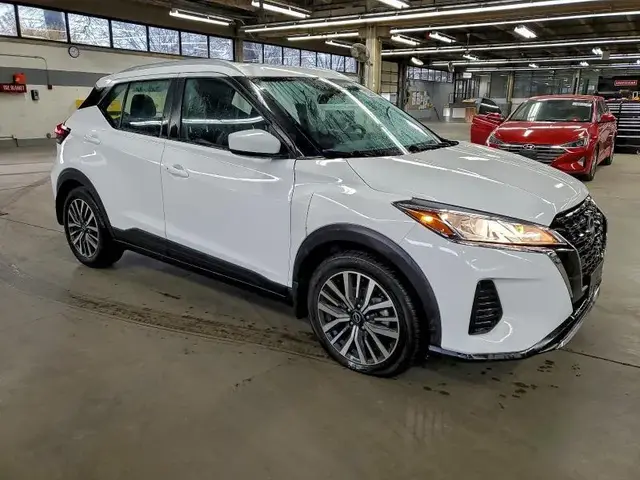 NISSAN KICKS 2022
