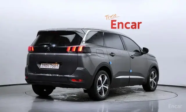 PEUGEOT 5008 2ND 1 2018