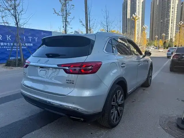 HONGQI HS5 2022