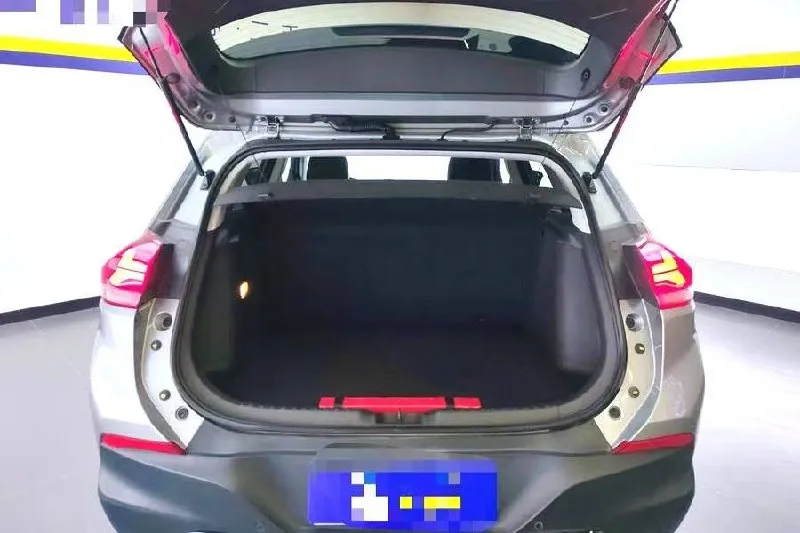 CHEVROLET TRAKER 2023