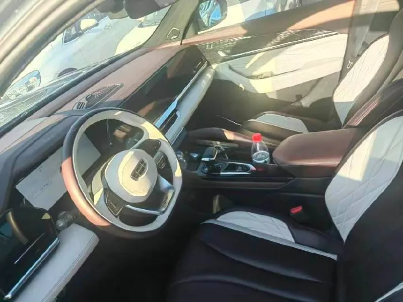 GEELY MONJARO 4WD 2022
