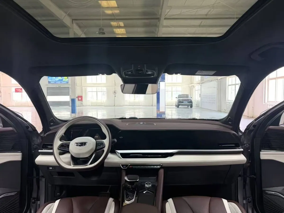 GEELY MONJARO 2023