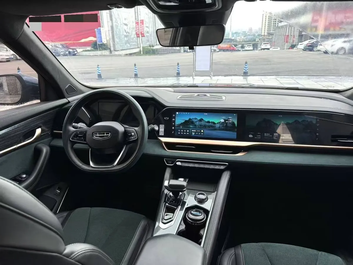 GEELY MONJARO 2022