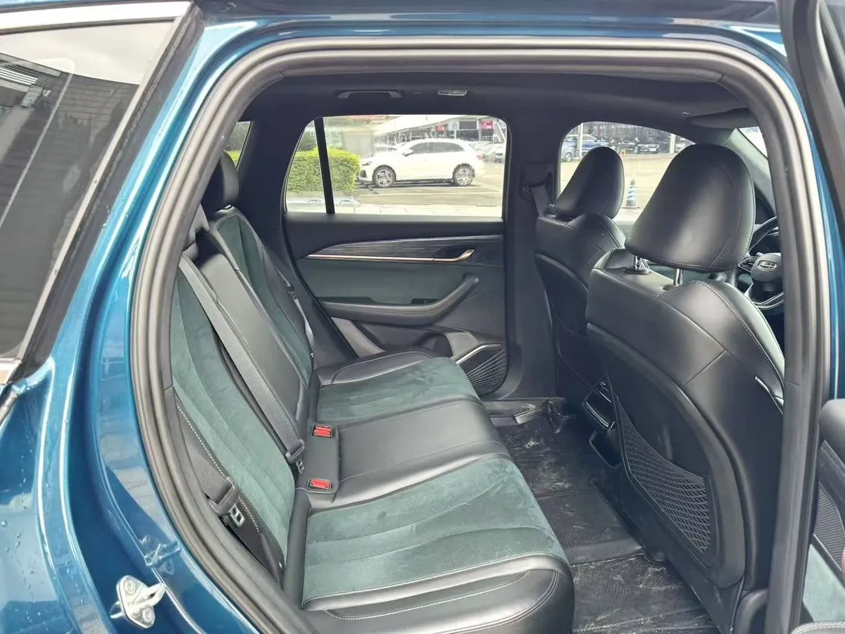 GEELY MONJARO 2022