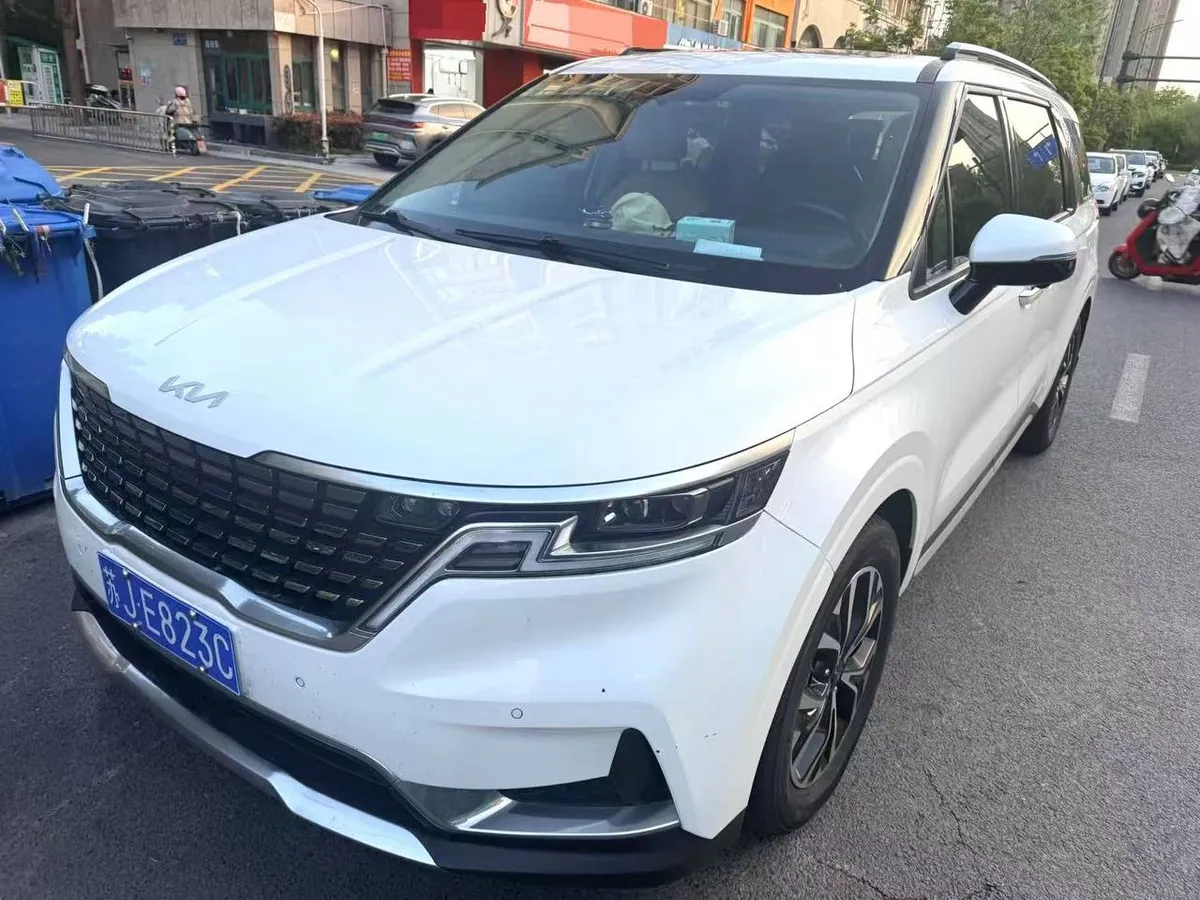 KIA CARNIVAL 2022