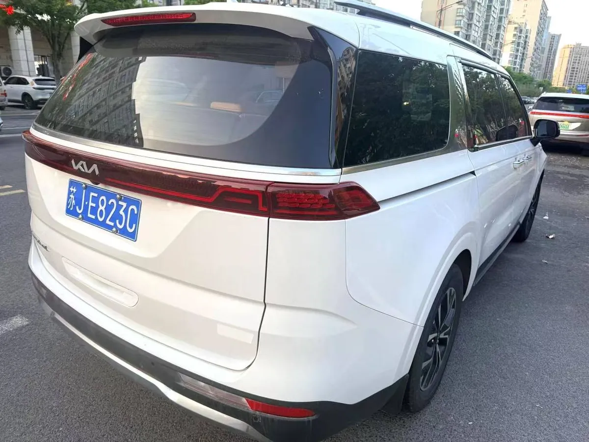 KIA CARNIVAL 2022