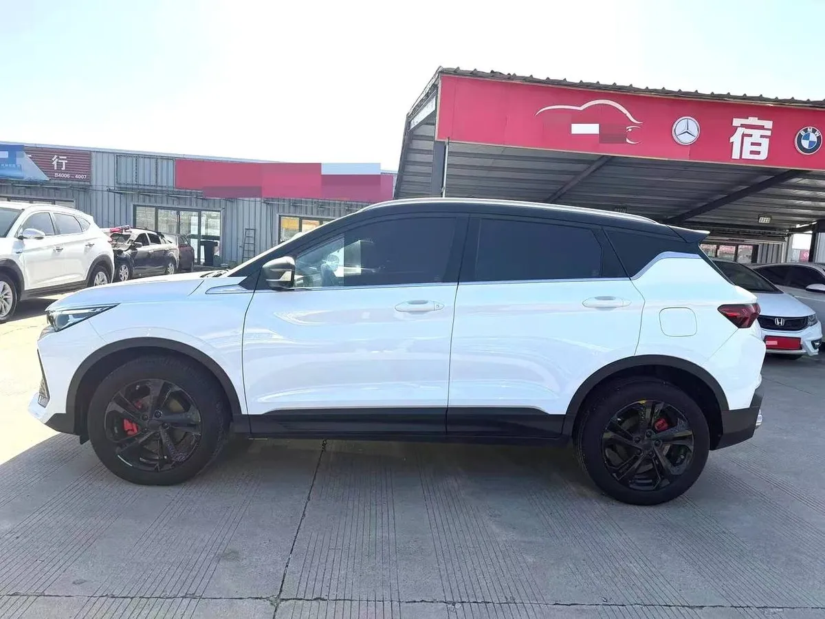 GEELY BIN YUE COOL 2022