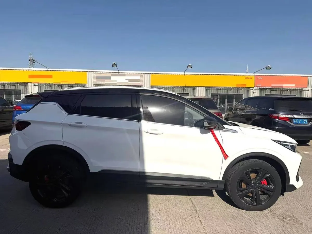GEELY BIN YUE COOL 2022