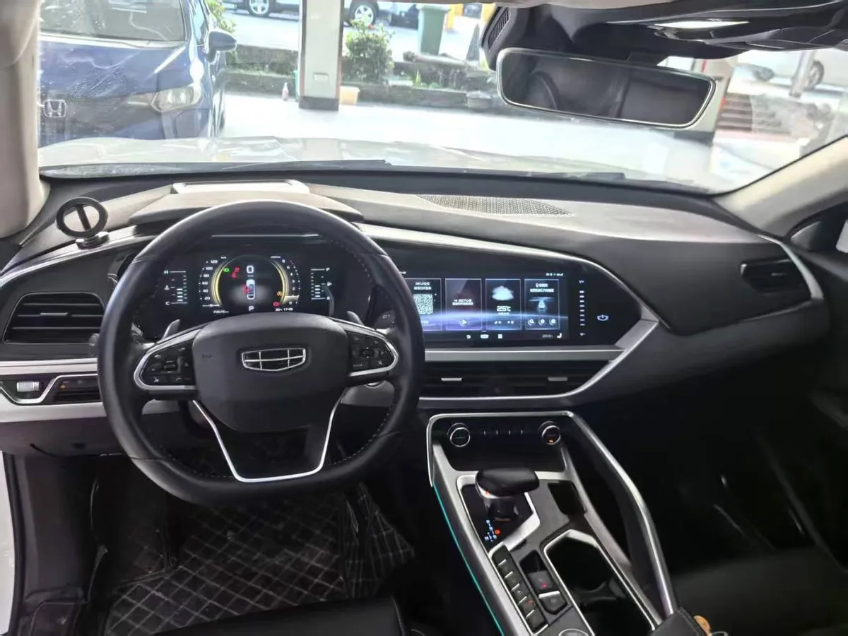 GEELY TUGELLA 2020