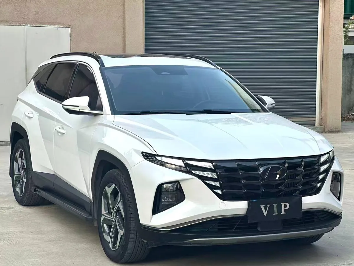 HYUNDAI TUCSON 2023