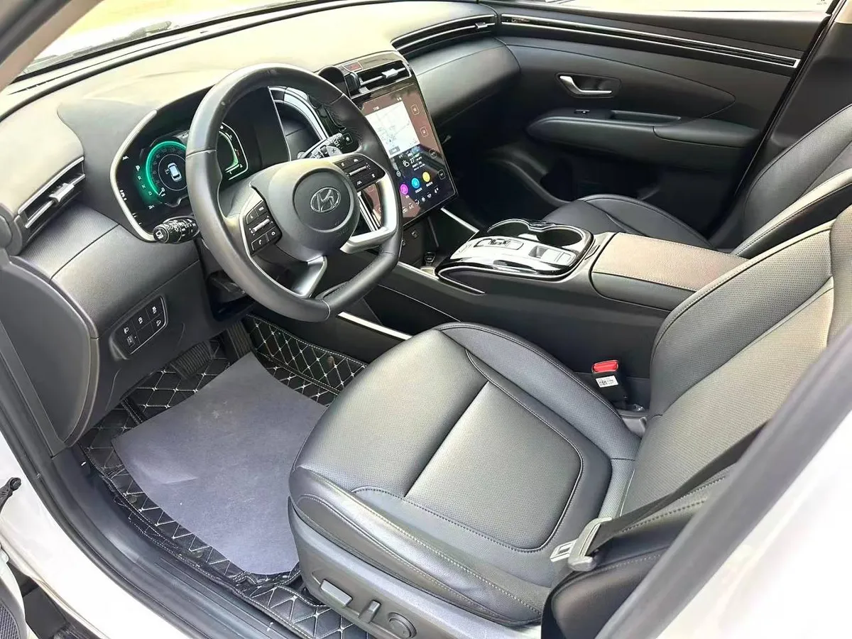 HYUNDAI TUCSON 2023