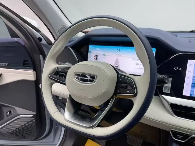 GEELY MONJARO 2022