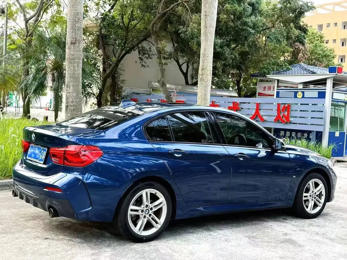 BMW 120I SPORT SHADOW 2020