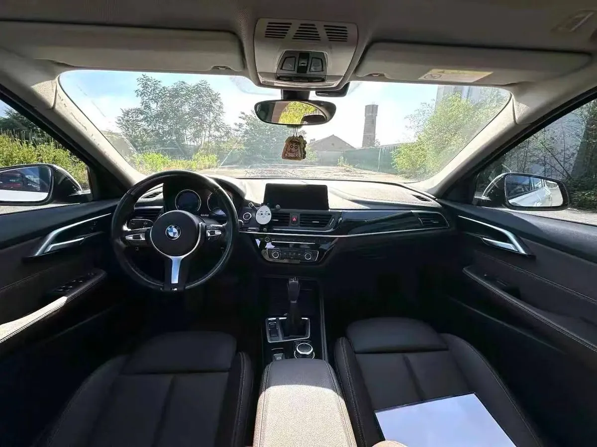 BMW 120I 2019