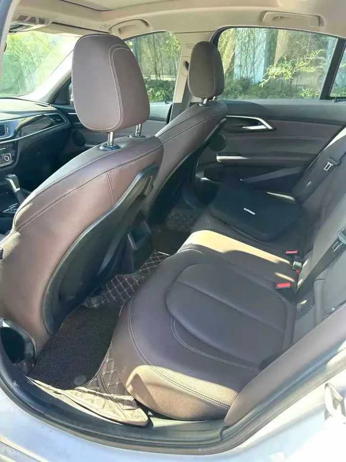 BMW 120I 2019