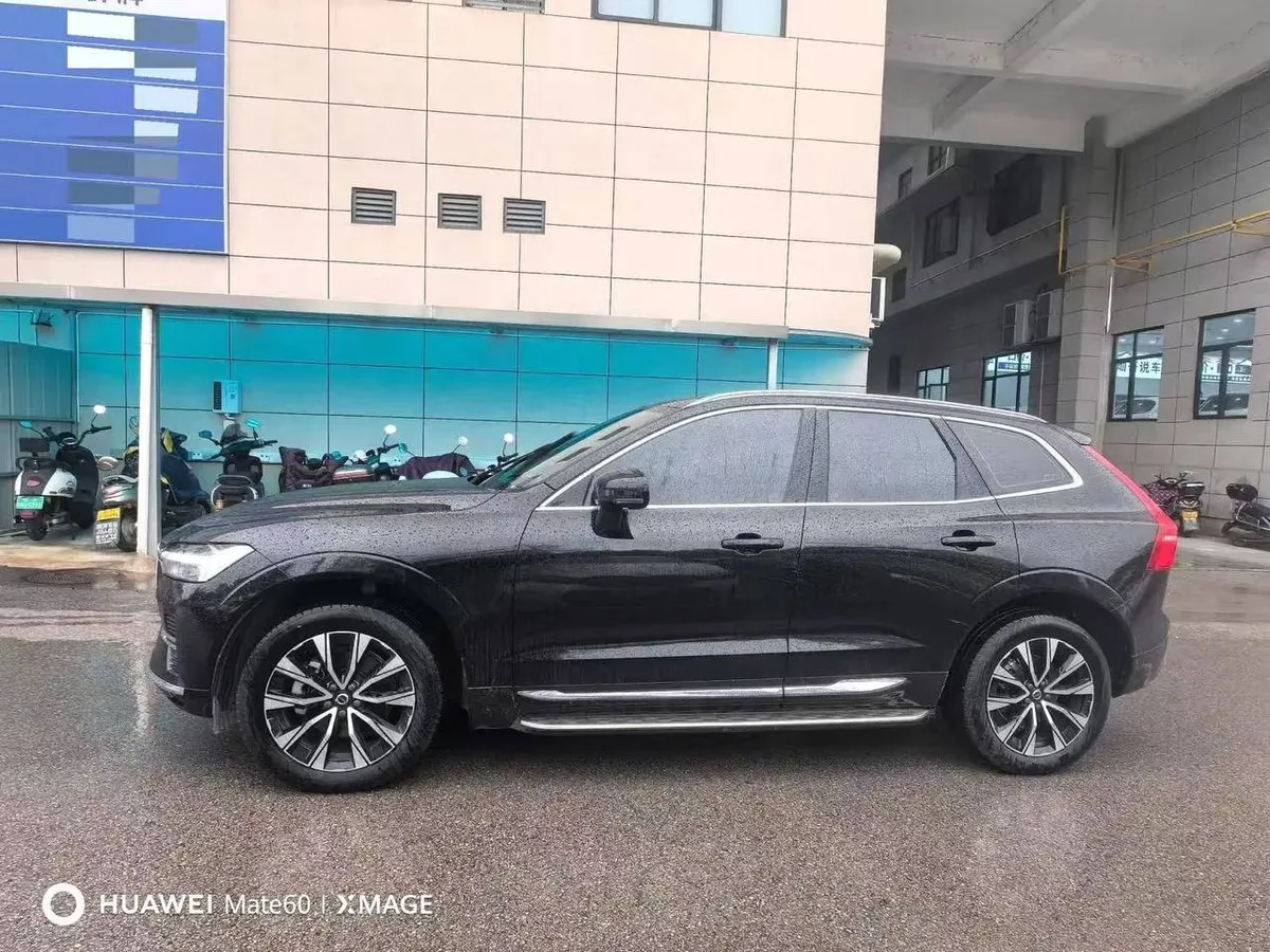 VOLVO XC60 4WD 2023