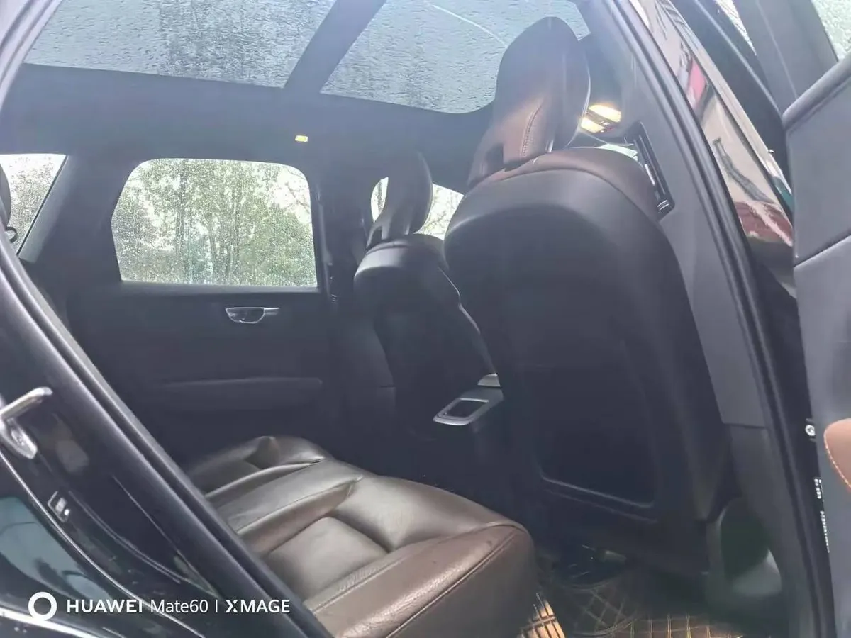 VOLVO XC60 4WD 2023