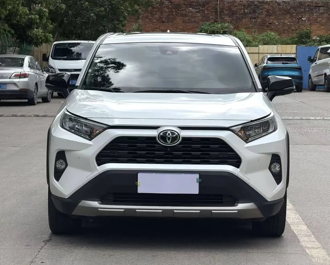 TOYOTA RAV4 2023