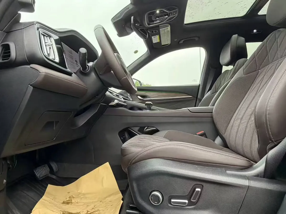 GEELY MONJARO 2025