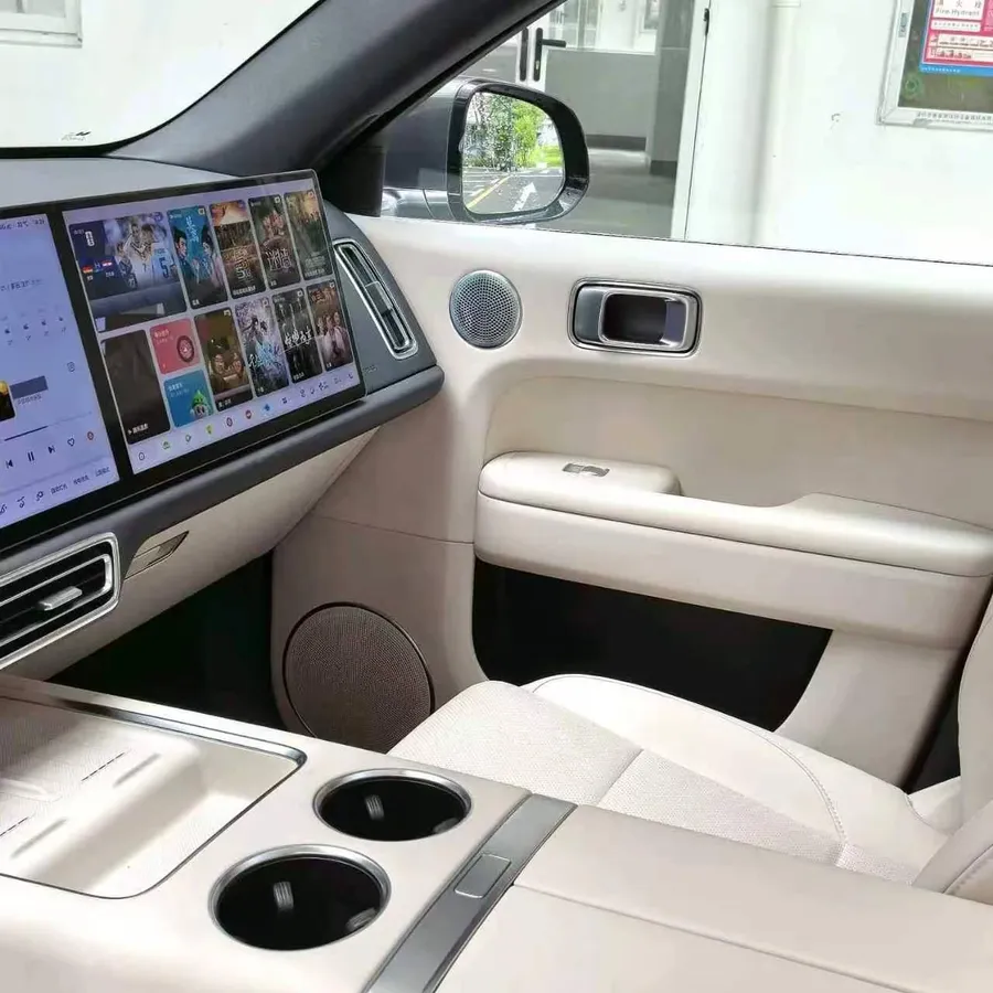 LI AUTO L6 MAX 2024